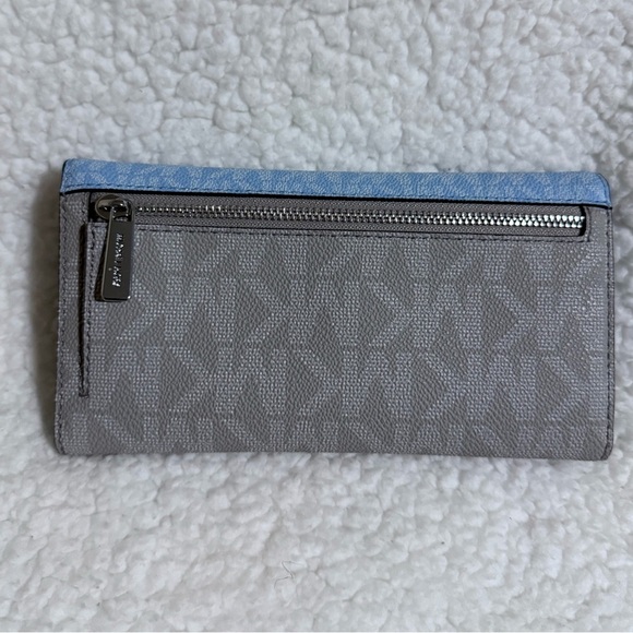 Michael Kors Jet Set Blue and Gray Trifold Wallet - Picture 2 of 3